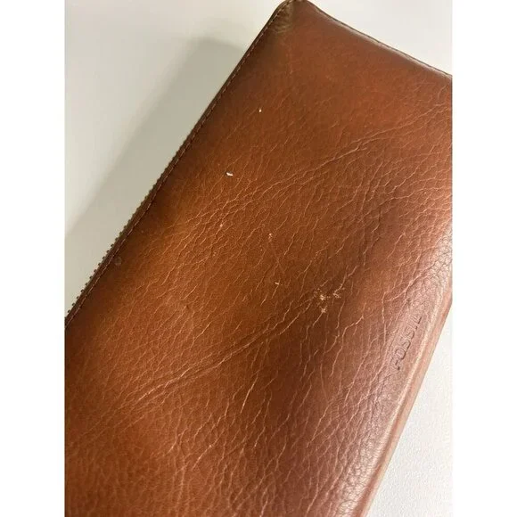 Fossil Caroline Leather Chevron Colorful Zip Around RFID Wallet - Picture 9 of 10